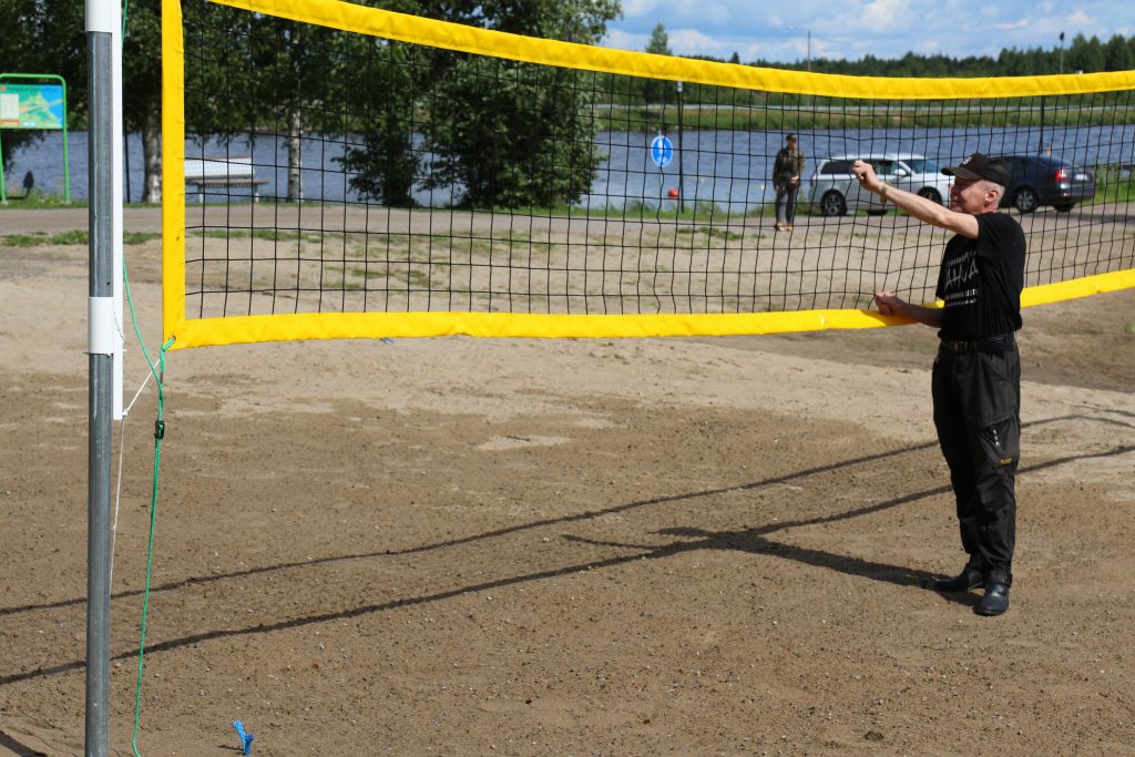 Beach volley -kenttä on valmis pelattavaksi - Pyhäjärven Sanomat