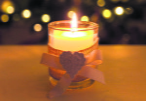 christmas-candle-1900641_1920