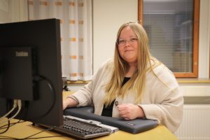 Hallintosihteeri Aino Jompa SR-2