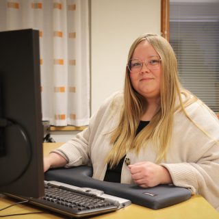 Hallintosihteeri Aino Jompa SR-2