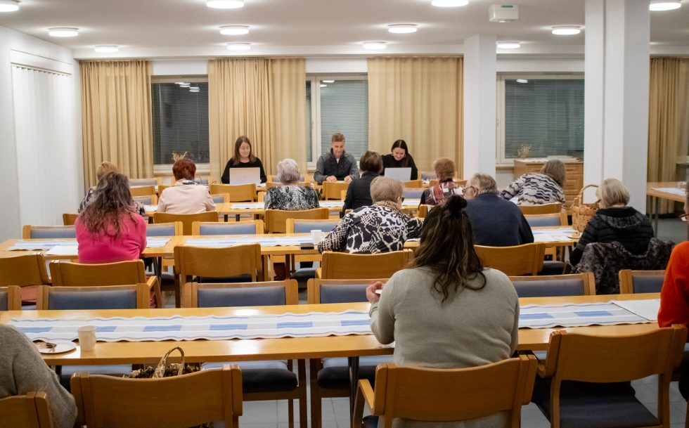 Kirkkovaltuusto_Jaana_6