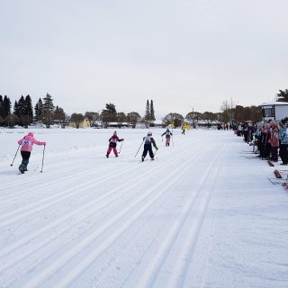 koululaisten hiihto Teija Pesonen