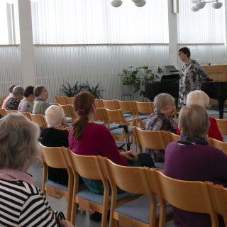 Kultaiseniänkerho_ Jaana