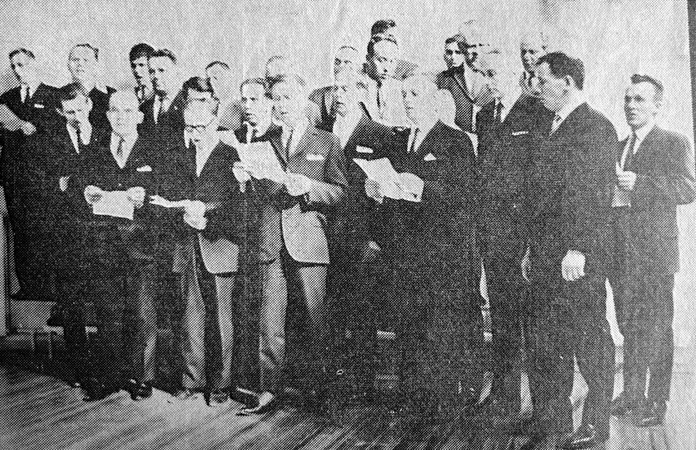 Laulumiehet vappuna 1967b