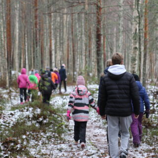 leiripäivä, polku