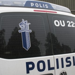 poliisi kuvituskuva jaana_1