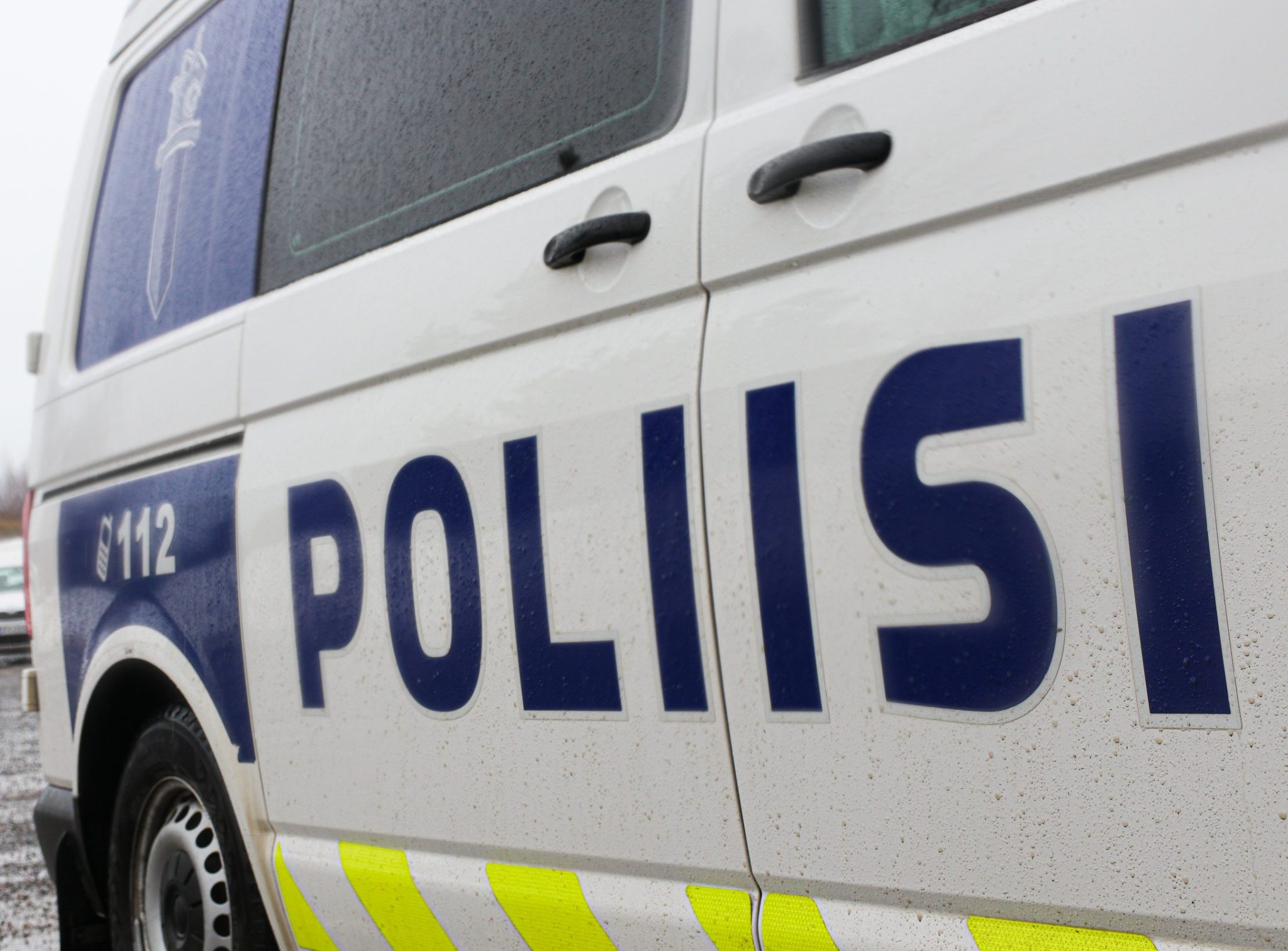 Nainen Ajoi Poliisin Liikennevalvontaan Huumausaineiden Vaikutuksen ...