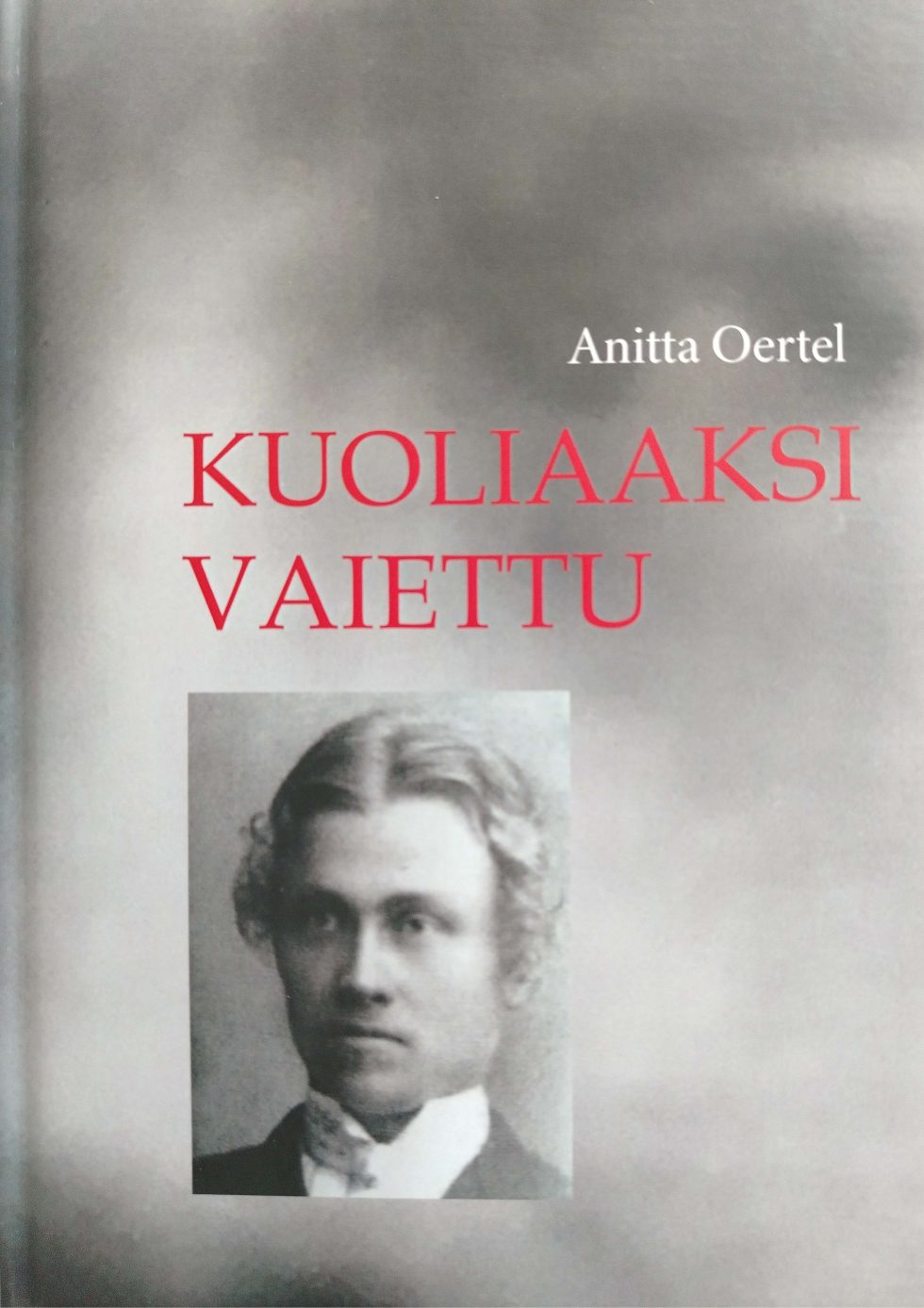Romaani Kuoliaaksi vaiettu_etukansi