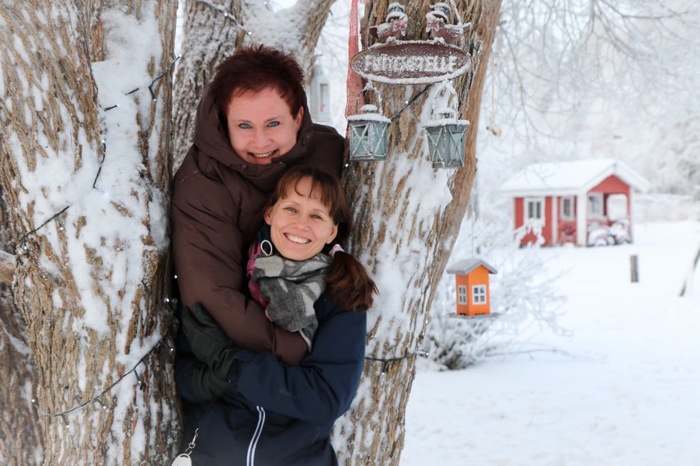 Virpi ja Annette SR-1