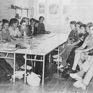 VKO35 50v Pyhasalmen Vaatetustyontekijat 28.8.1975