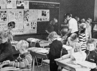 VKO44 50v Hietakylän koulu orava 1.11.1973