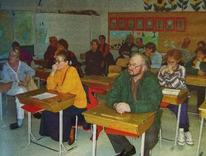 VKO46 25v Kylakoulujen lakkautus 15.11.2000