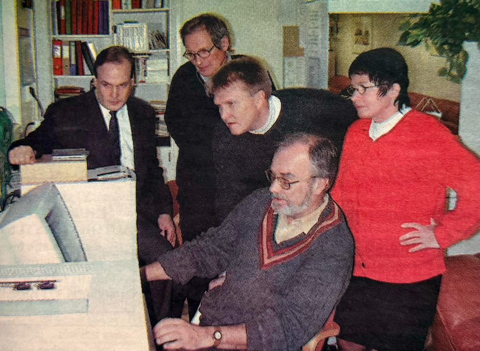 VKO48 25v MikroRabbi 29.11.2000