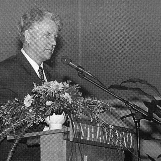 VKO48 Keskuskoulun juhla Pertti Kokkonen 25.11.1998