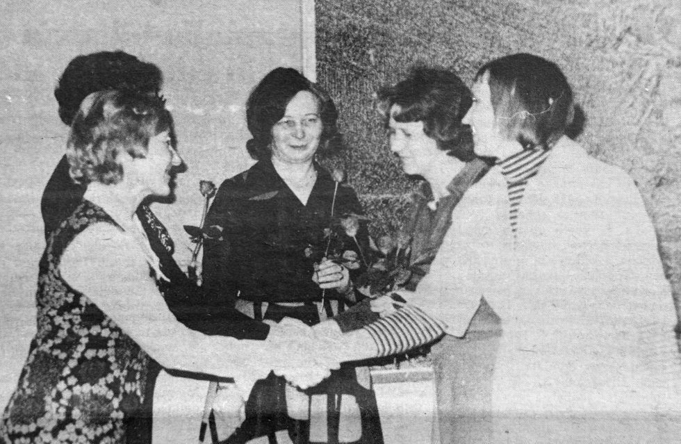 VKO7 50v Naisvoimistelijat 20v 12.2.1976